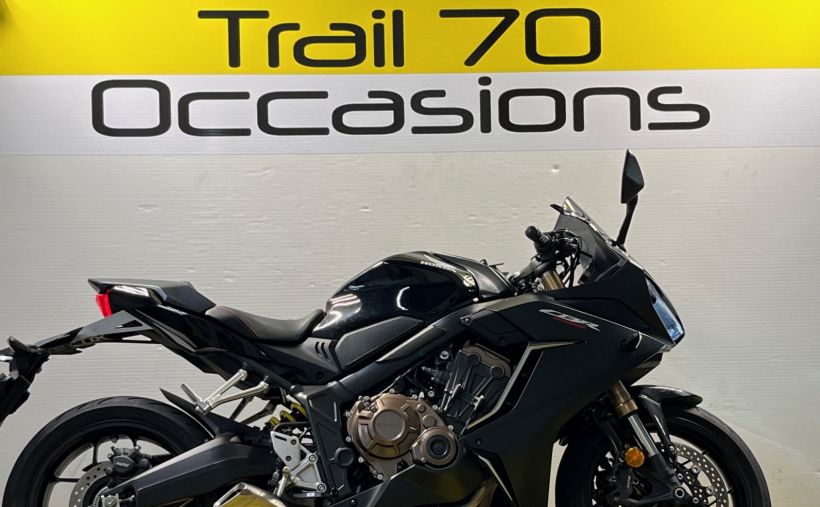 HONDA CBR 650  R 0