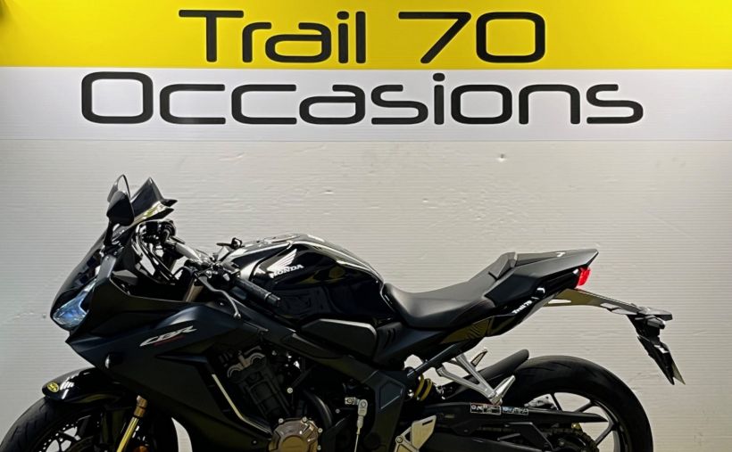 HONDA CBR 650  R 1
