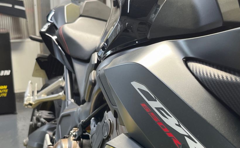 HONDA CBR 650  R 7