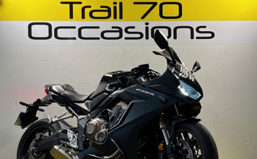 HONDA CBR 650  R 11
