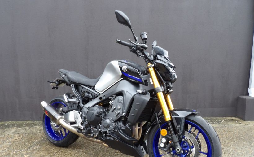 YAMAHA MT-09 SP 1