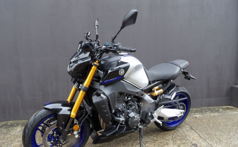 YAMAHA MT-09 SP 3