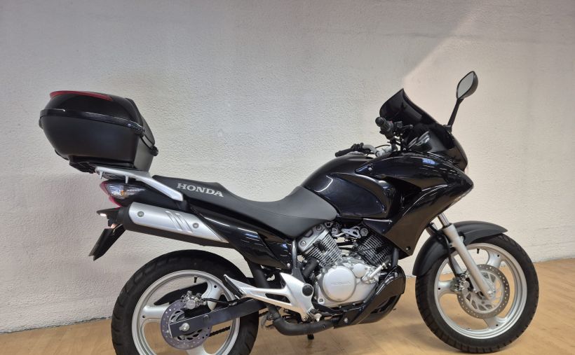 HONDA VARADERO 125 2