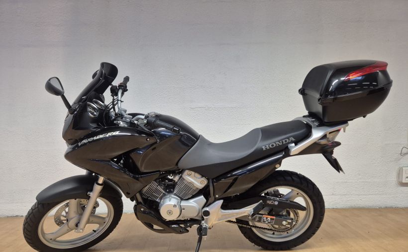 HONDA VARADERO 125 4