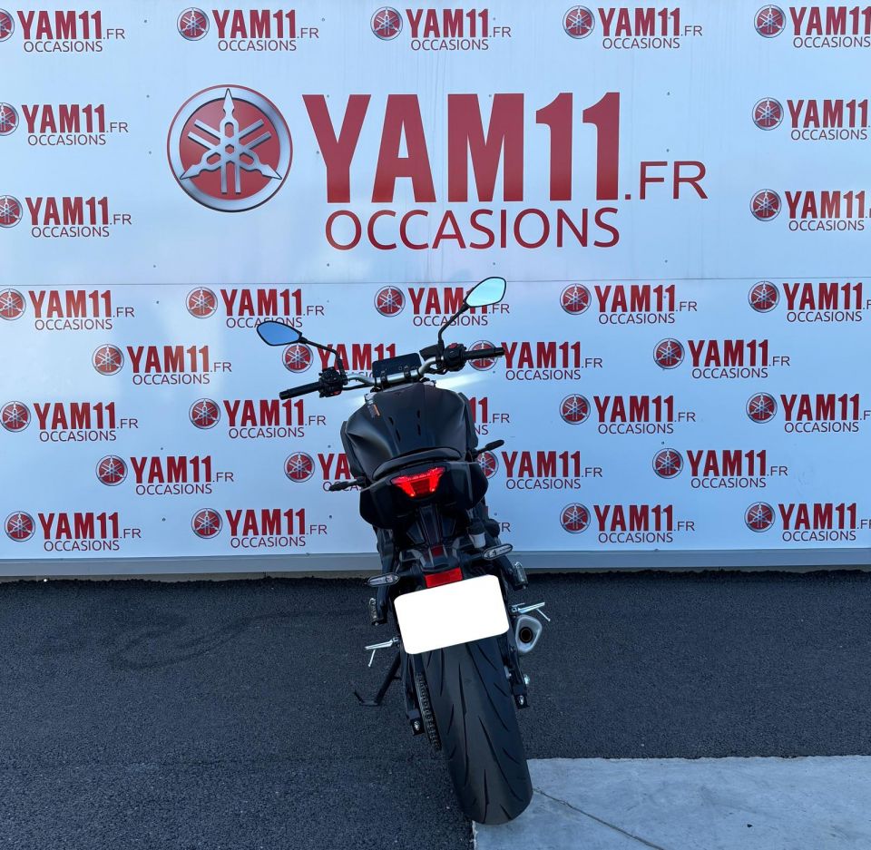 YAMAHA MT-07 Y-AMT 3