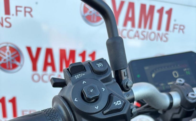 YAMAHA MT-07 Y-AMT 6
