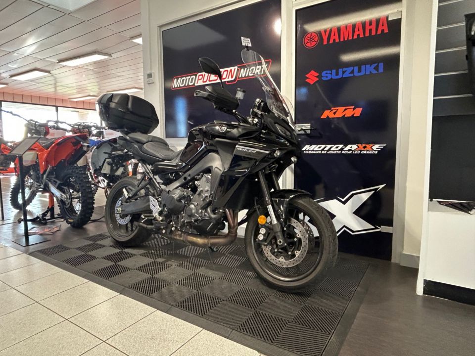 YAMAHA TRACER 9 0