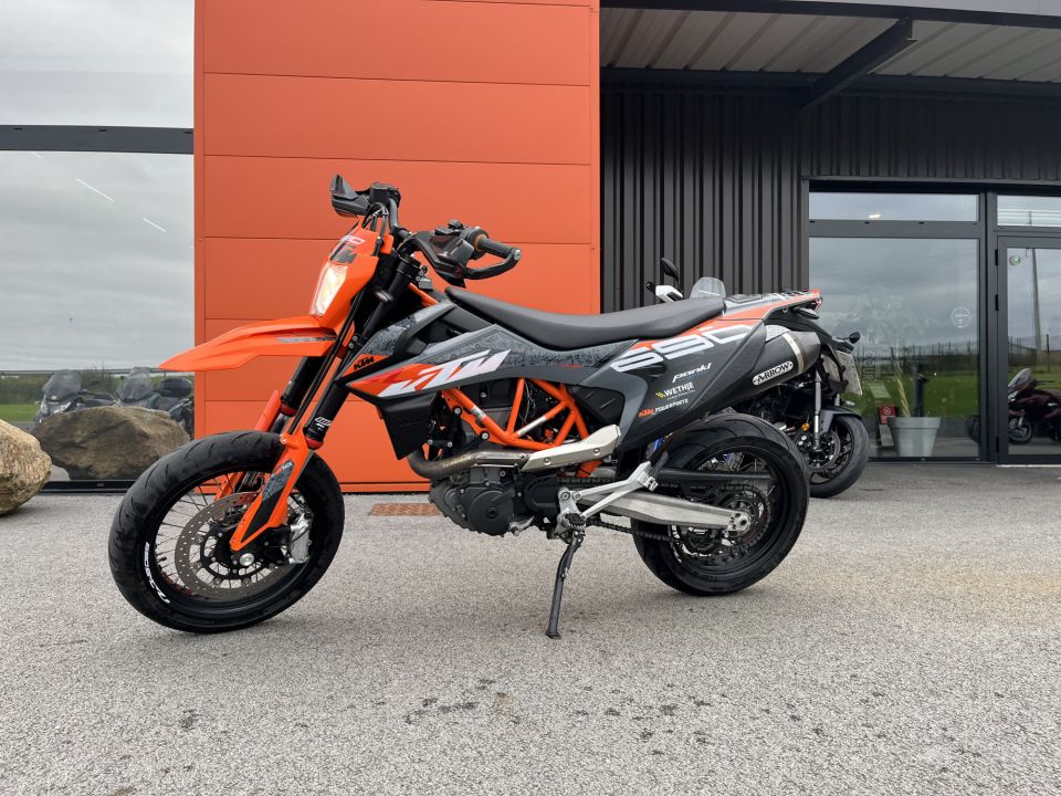 KTM 690 SMC R 0