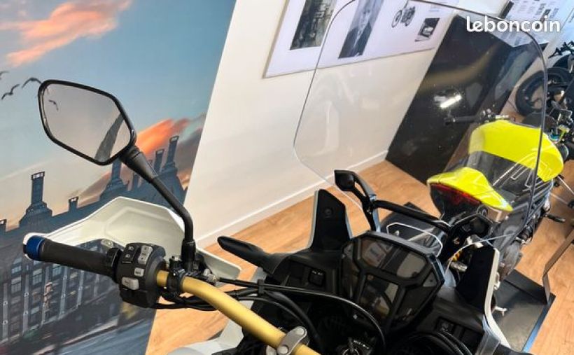 HONDA Africa Twin CRF1000D STD 1