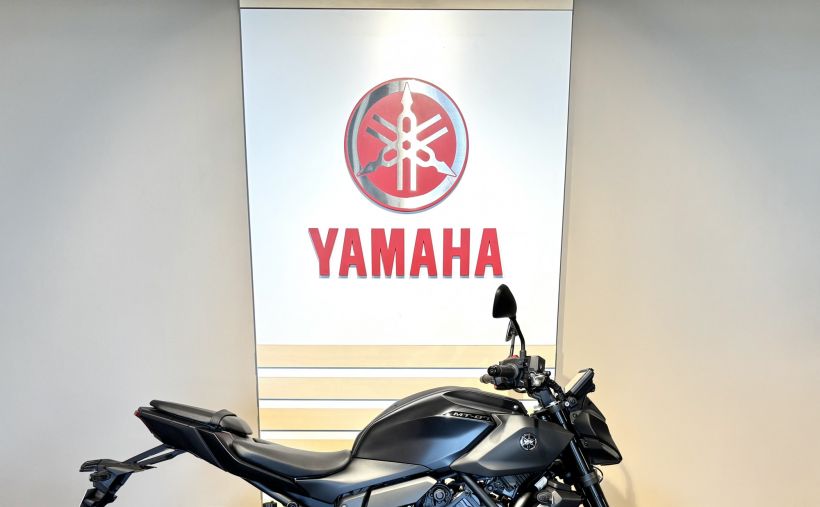 YAMAHA MT-07 Y-AMT 1