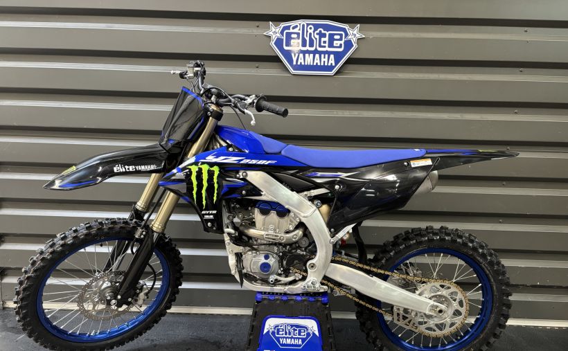 YAMAHA YZ250F MONSTER ENERGY 3