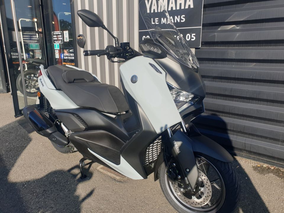 YAMAHA XMAX 300 Tech Max 20