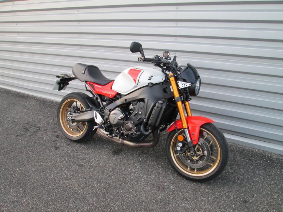 YAMAHA XSR 900 ABS 0