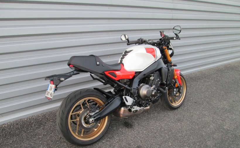YAMAHA XSR 900 ABS 16