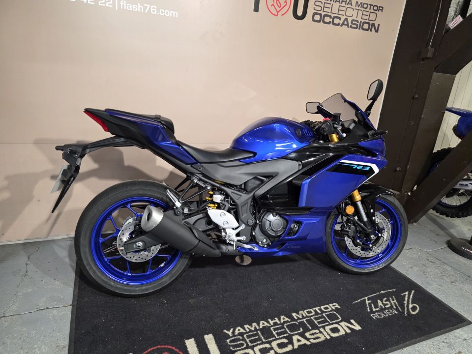 YAMAHA YZF-R3 3
