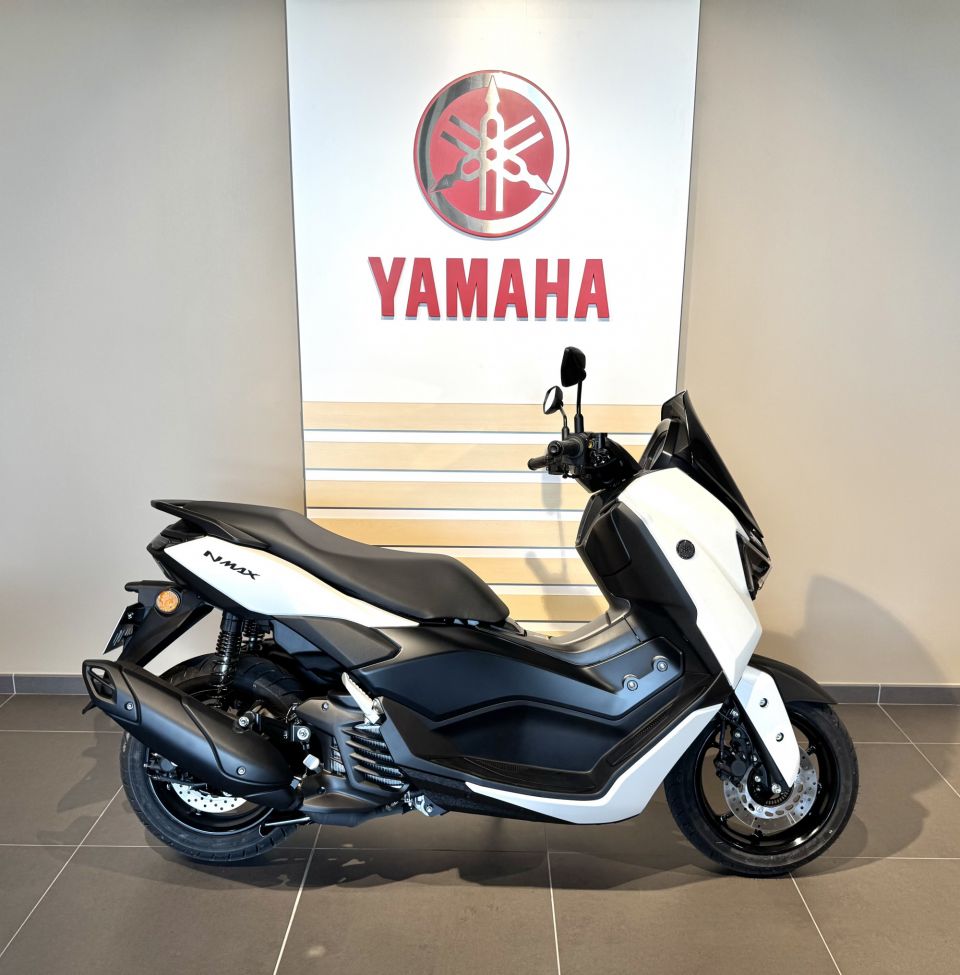 YAMAHA NMAX 125 1