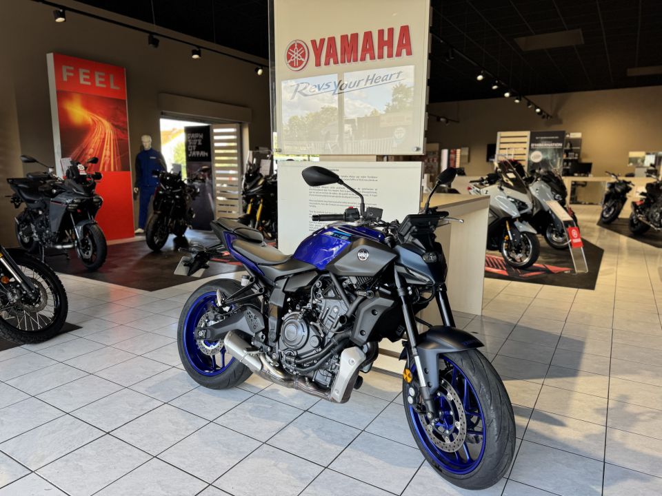 YAMAHA MT-07 (47.5CV) 1