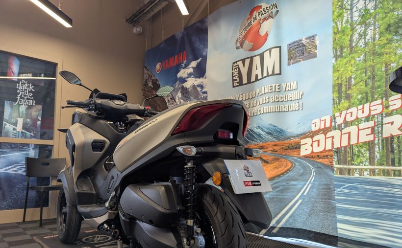 YAMAHA TRICITY 300 7