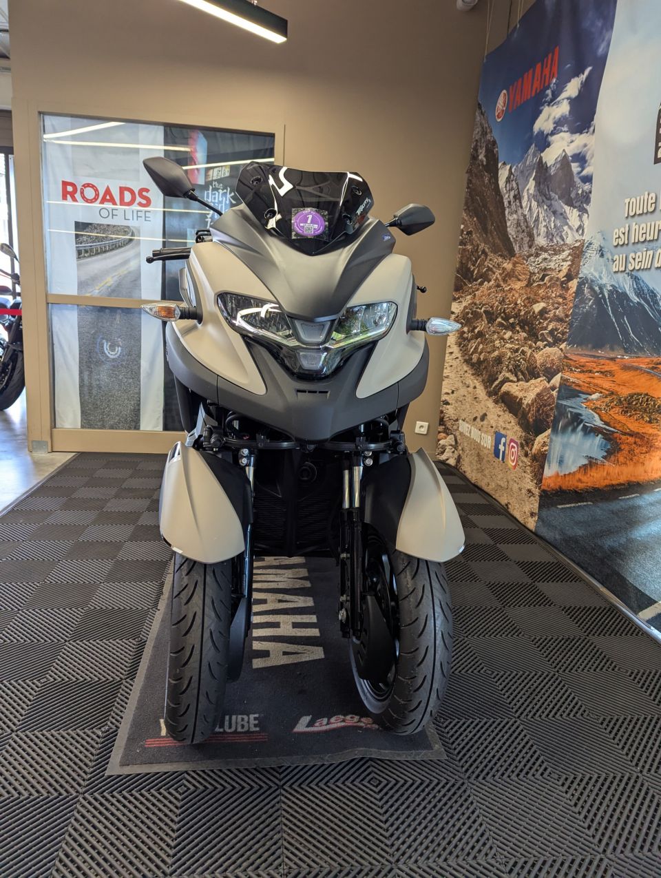 YAMAHA TRICITY 300 3