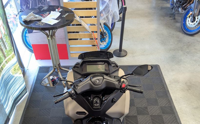 YAMAHA TRICITY 300 4