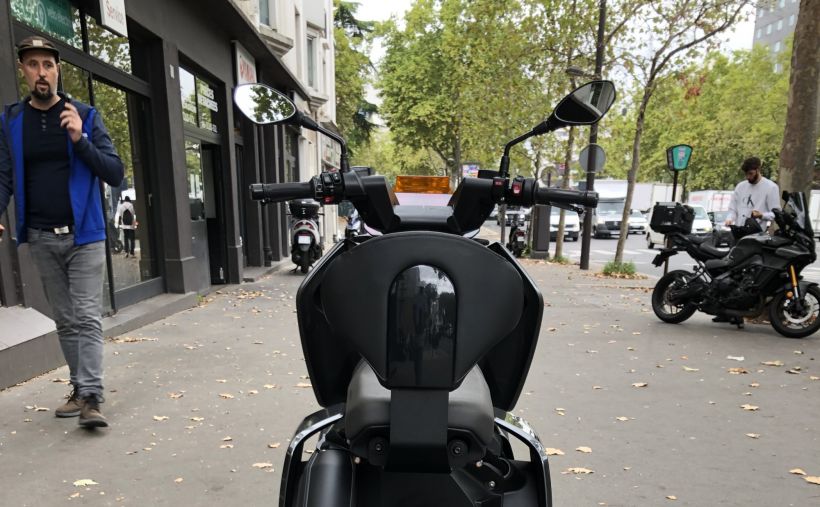 BMW CE 04 3