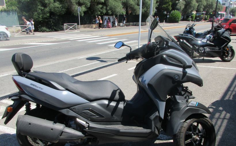 YAMAHA TRICITY 300 2