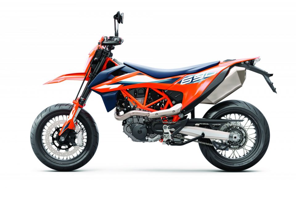KTM 690 SMC R 16