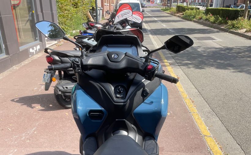 YAMAHA TRICITY 300 3