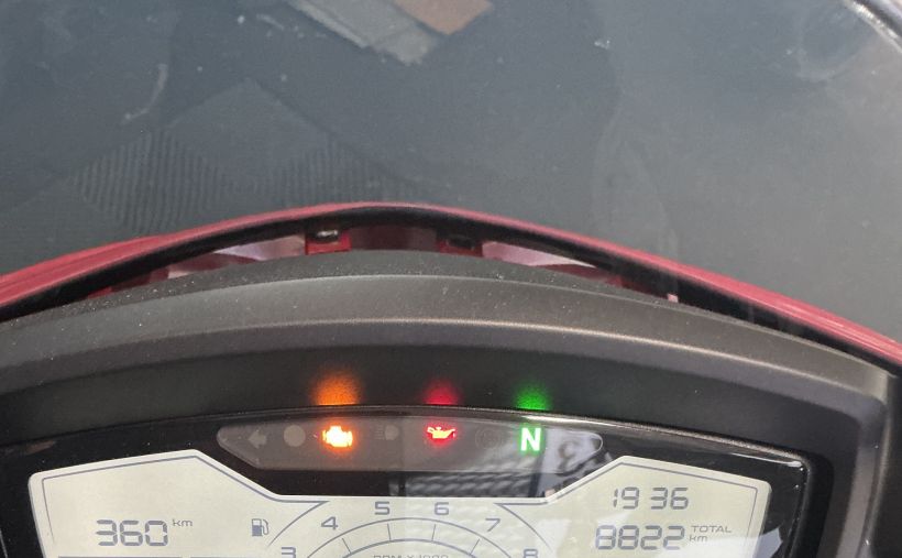 APRILIA TUONO 125 ABS 3