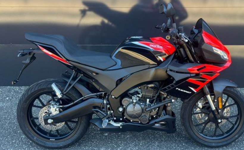 APRILIA TUONO 125 ABS 1