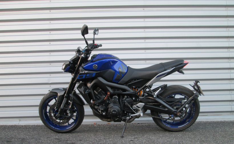 YAMAHA MT-09 24