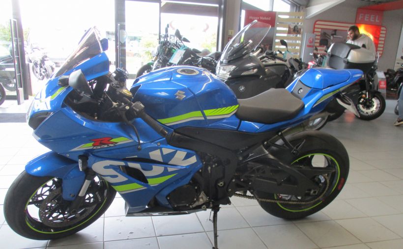 SUZUKI GSX-R 1000 10