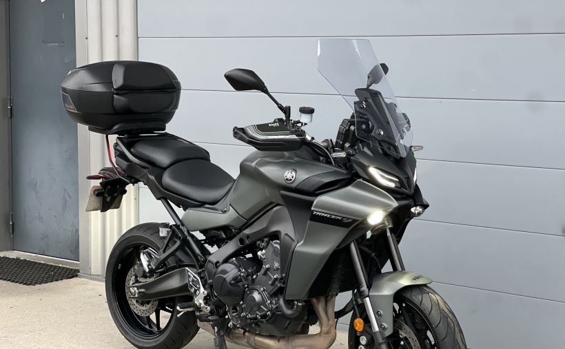 YAMAHA TRACER 9 1