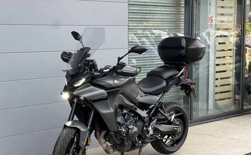 YAMAHA TRACER 9 4
