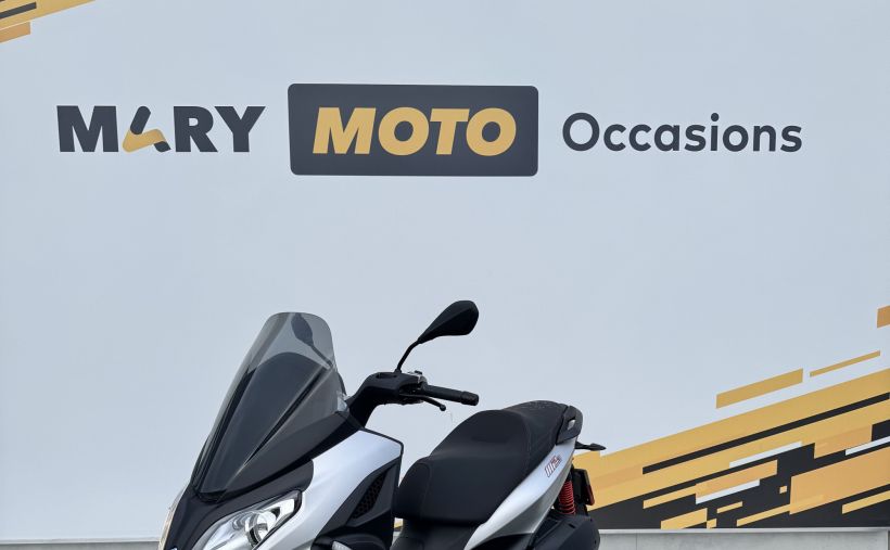 PIAGGIO MP3 300 HPE SPORT ABS ASR 2