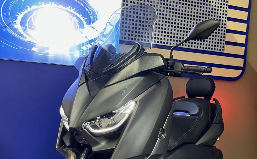 YAMAHA X-MAX 125 3