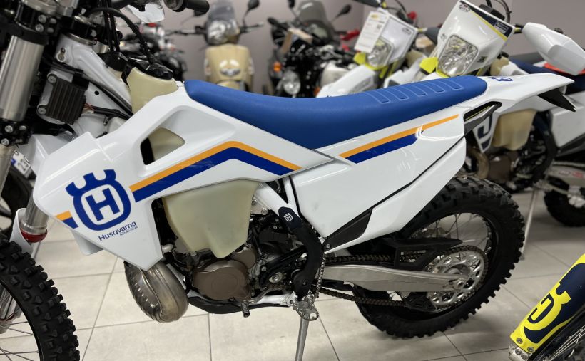 HUSQVARNA TE 2
