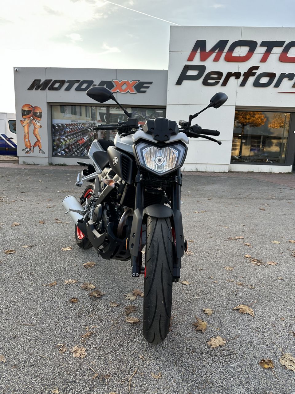 YAMAHA MT-125 1