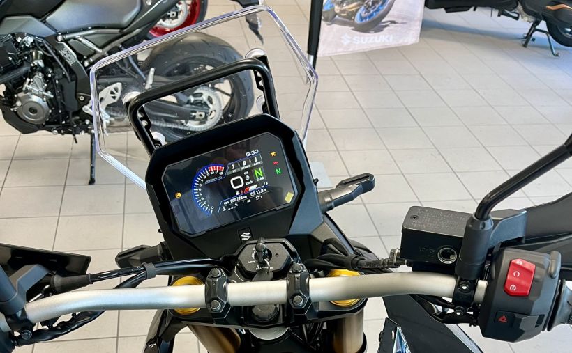 SUZUKI V-STROM 800DE 20