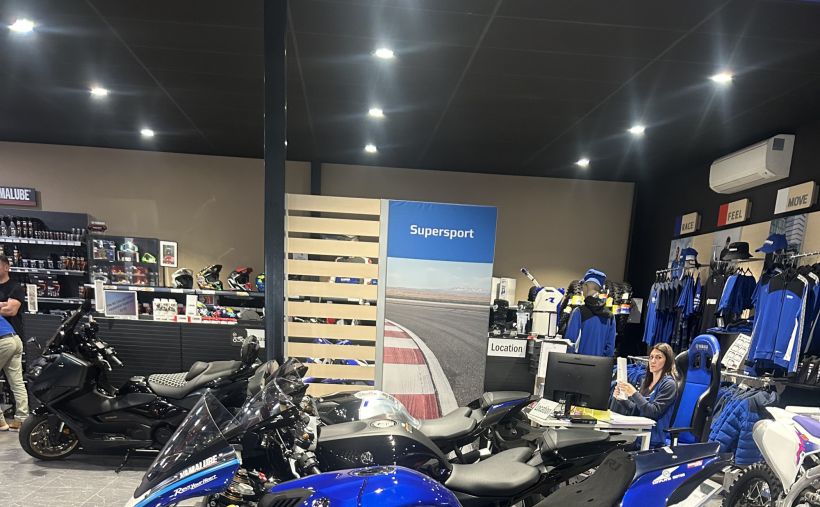 YAMAHA YZF R1 GYTR 3