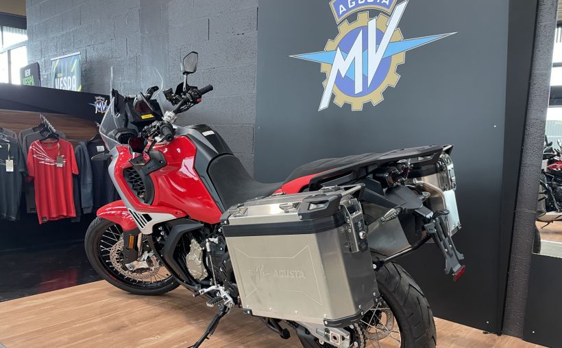 MV AGUSTA ENDURO VELOCE 3
