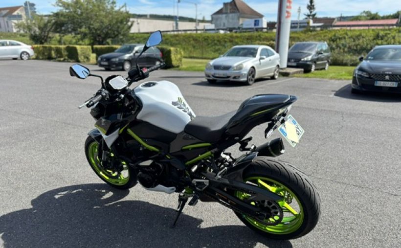 KAWASAKI Z 900 20