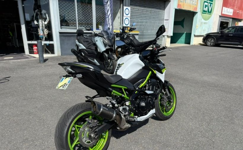 KAWASAKI Z 900 5