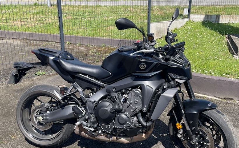 YAMAHA MT-09 0