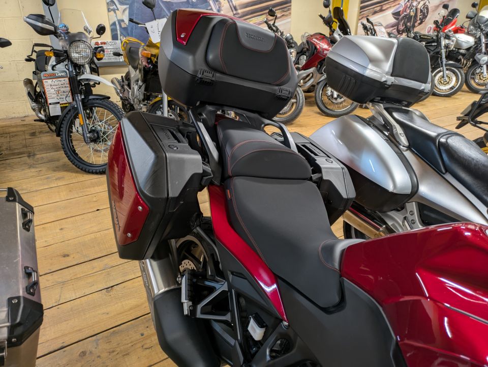 HONDA NT 1100 DCT 40
