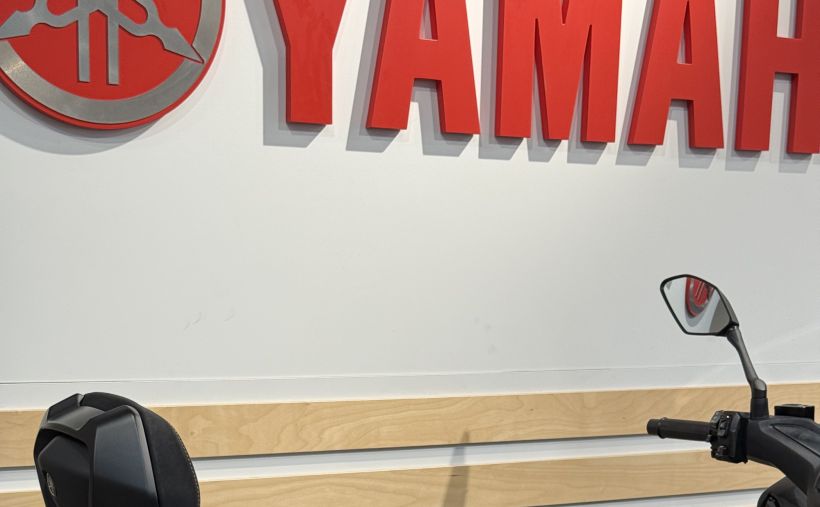YAMAHA XMAX 300 Tech Max 3