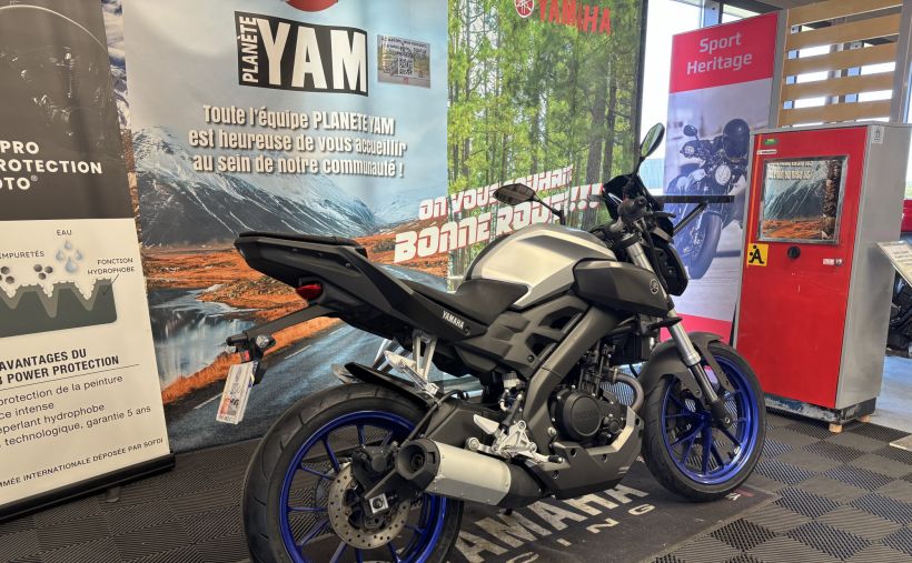 YAMAHA MT-125 2