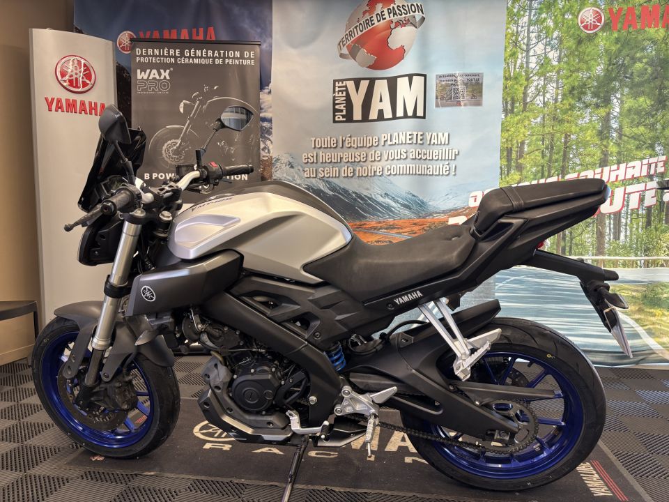 YAMAHA MT-125 5