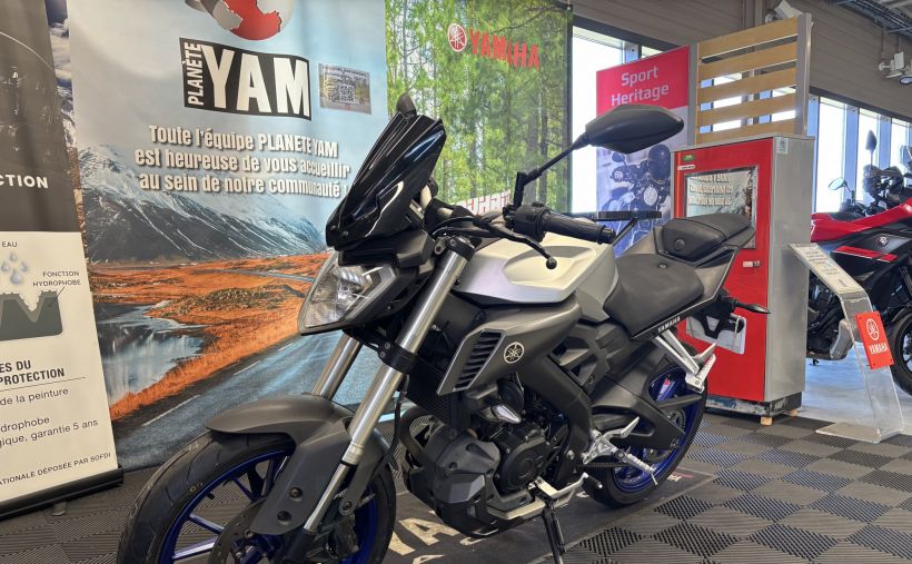 YAMAHA MT-125 6
