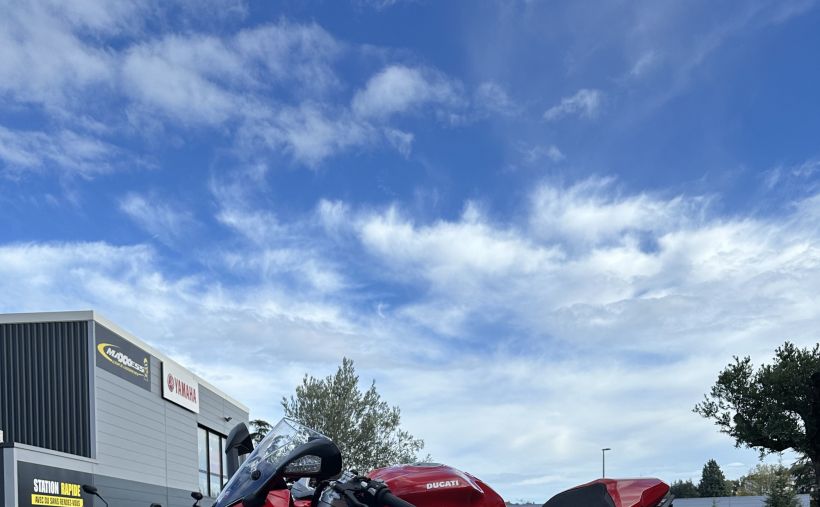 DUCATI SUPERSPORT 939 1